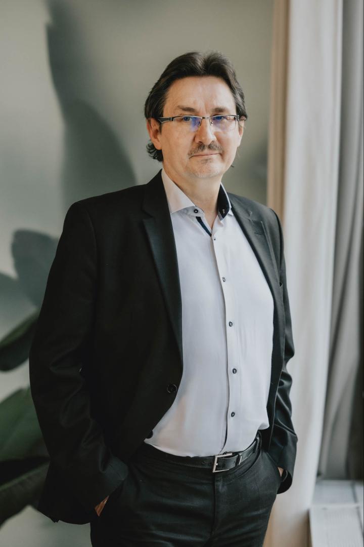 jhzi Zsolt